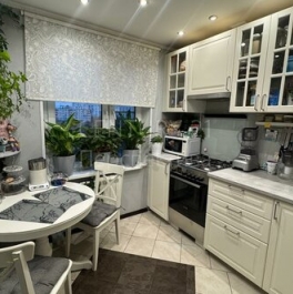 Продажа 2-комн квартиры на вторичном рынке Гурьянова ул,  д. 43