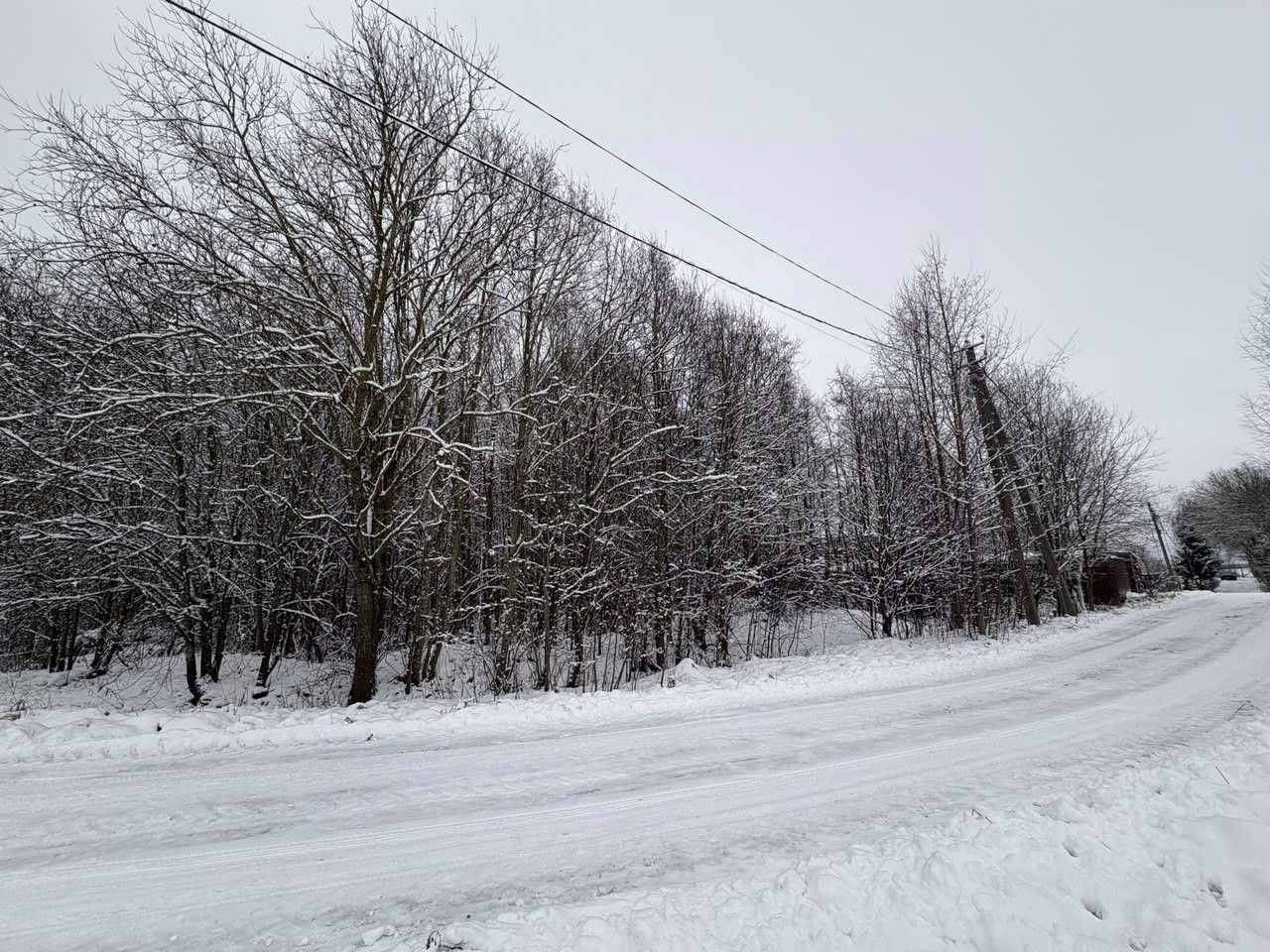 Продажа земли д. Истинка, улица Ореховая Горка, 39