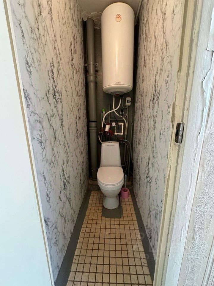 Продажа 2-комн квартиры на вторичном рынке СХТ исторический район, Рощино пгт