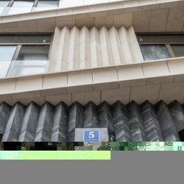 Продажа 3-комн квартиры на вторичном рынке Толмачевский Б. пер,  д. 5,  к. 4