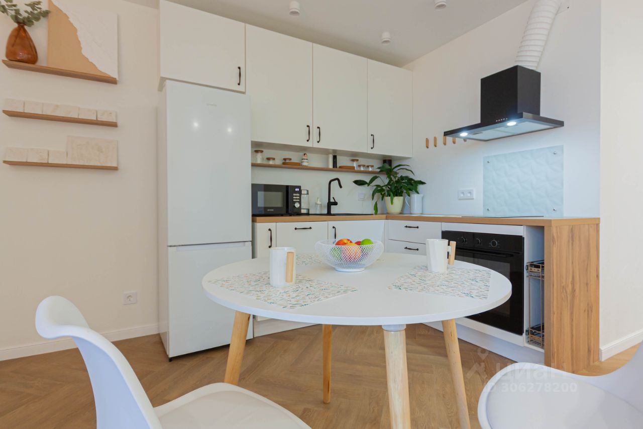 Аренда 2-комн квартиры на вторичном рынке Днепропетровская улица, 7