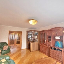 Продажа 4-комн квартиры на вторичном рынке ул Привольная,  д. 65/32