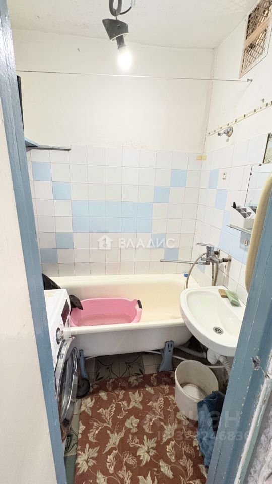 Продажа 2-комн квартиры на вторичном рынке Обухово пгт, улица Энтузиастов, 3