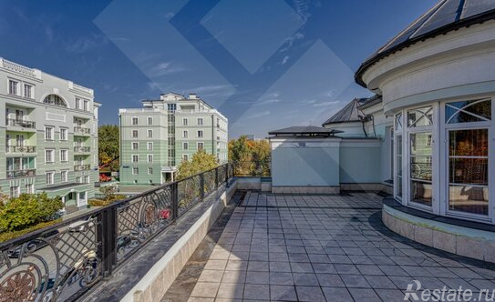 Продажа 6-комн квартиры на вторичном рынке Береговая улица,  д. 8