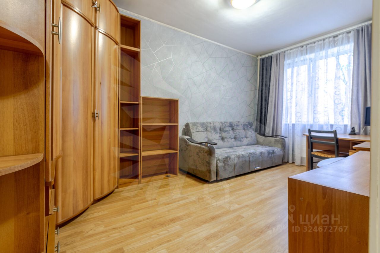 Аренда 3-комн квартиры на вторичном рынке Варшавское шоссе, 152К12