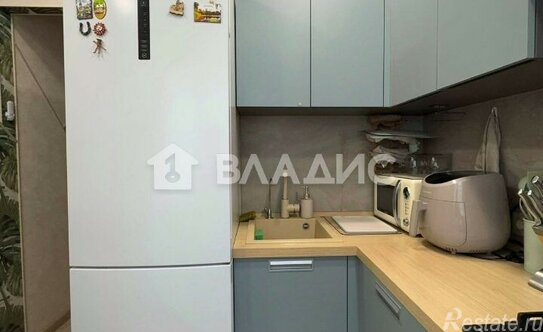 Продажа 2-комн квартиры на вторичном рынке Краснодарская улица,  д. 20/1