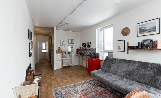 Продажа 1-комн квартиры на вторичном рынке улица Шкапина,  д. 15 с1