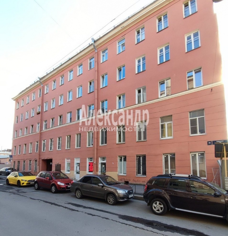 Продажа 3-комн квартиры на вторичном рынке Ломаная ул. ,  д. 3б