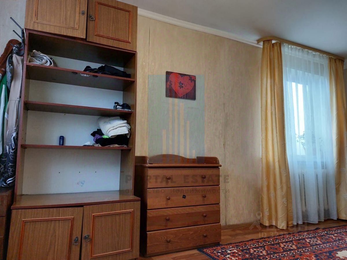 Продажа 2-комн квартиры на вторичном рынке Крюково пгт, улица Зеленая, 3