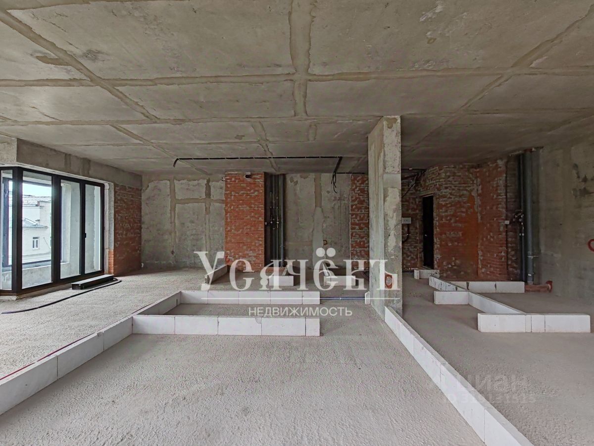 Продажа 3-комн квартиры на вторичном рынке улица Усачева, 15А