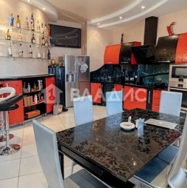 Продажа 5-комн квартиры на вторичном рынке Ветеранов пр-кт