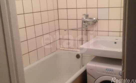 Продажа 2-комн квартиры на вторичном рынке ул Лавочкина,  д. 14