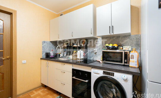 Продажа 2-комн квартиры на вторичном рынке Домодедово, Лунная улица,  д. 23к1