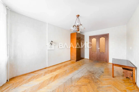 Продажа 1-комн квартиры на вторичном рынке Брестский б-р.,  д. 11/36