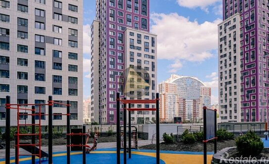 Продажа 3-комн квартиры на вторичном рынке Маршала Блюхера пр-кт,  д. 3 к2 с1