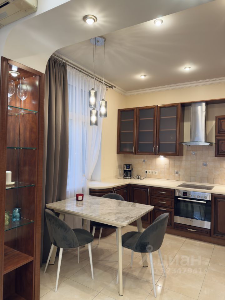 Аренда 2-комн квартиры на вторичном рынке Мичуринский проспект, 7К1