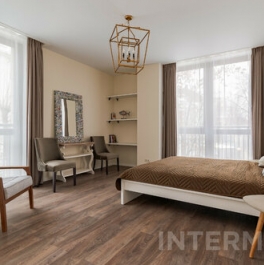 Аренда 3-комн квартиры на вторичном рынке Хилков переулок,  д. 5