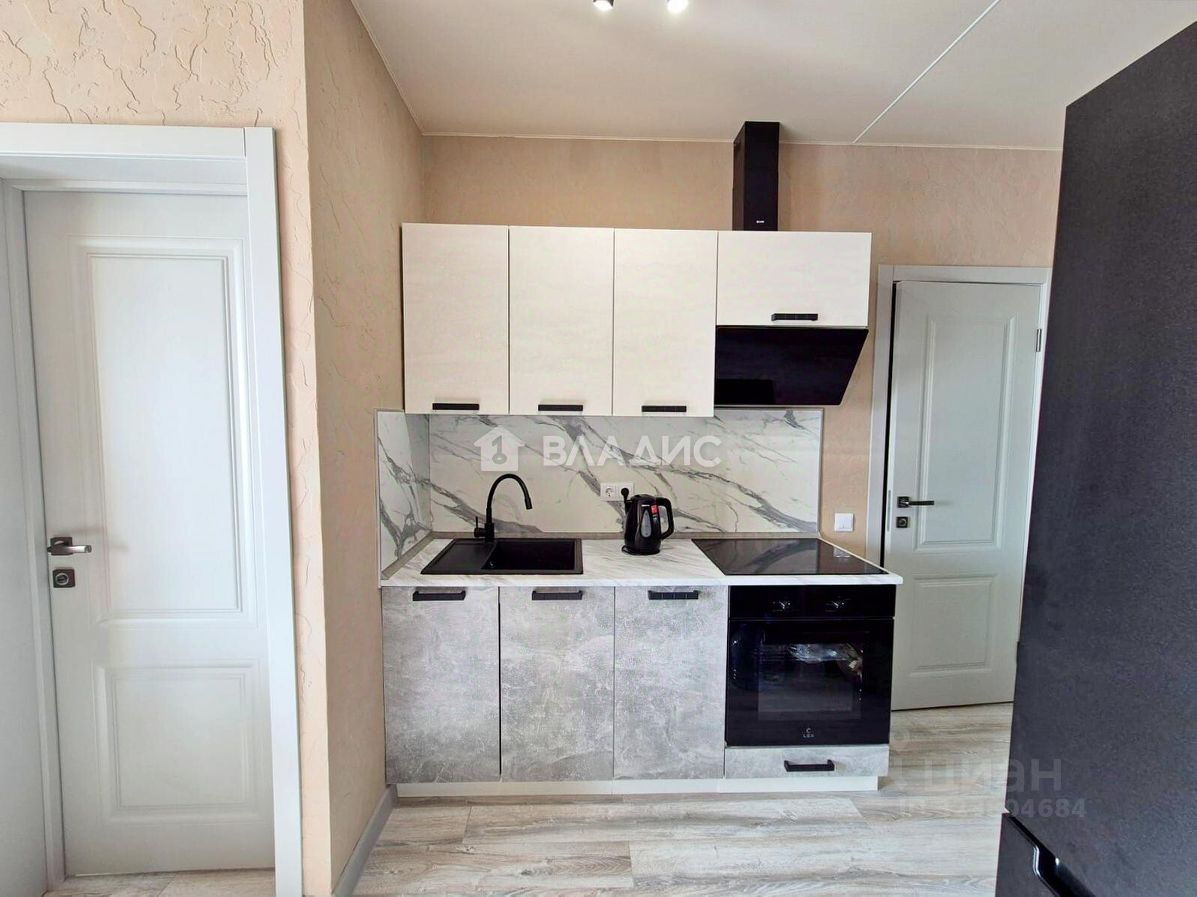 Аренда 2-комн квартиры на вторичном рынке Одинцово, улица Маршала Жукова, 23к2