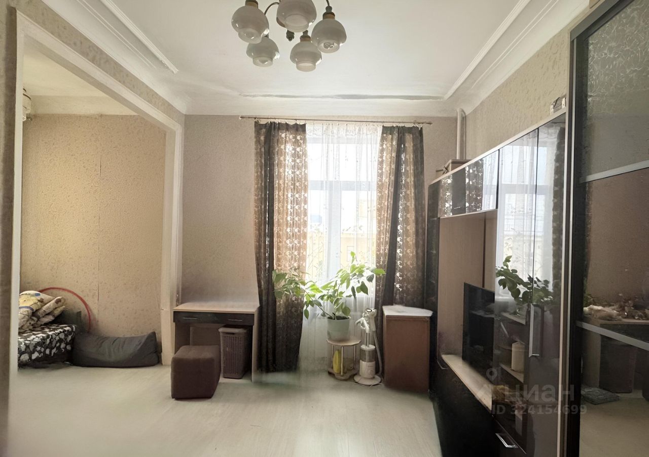 Продажа 2-комн квартиры на вторичном рынке Московский проспект, 145