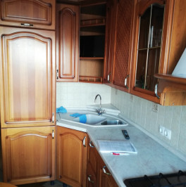 Продажа 2-комн квартиры на вторичном рынке Чекистов ул. ,  д. 42
