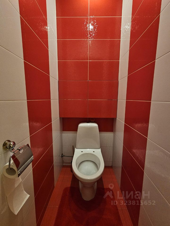 Продажа 3-комн квартиры на вторичном рынке Октябрьский пгт, улица 60 лет Победы, 7