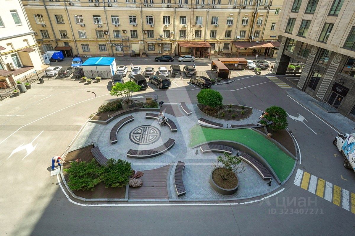 Продажа 2-комн квартиры на вторичном рынке Большая Садовая улица, 5к1