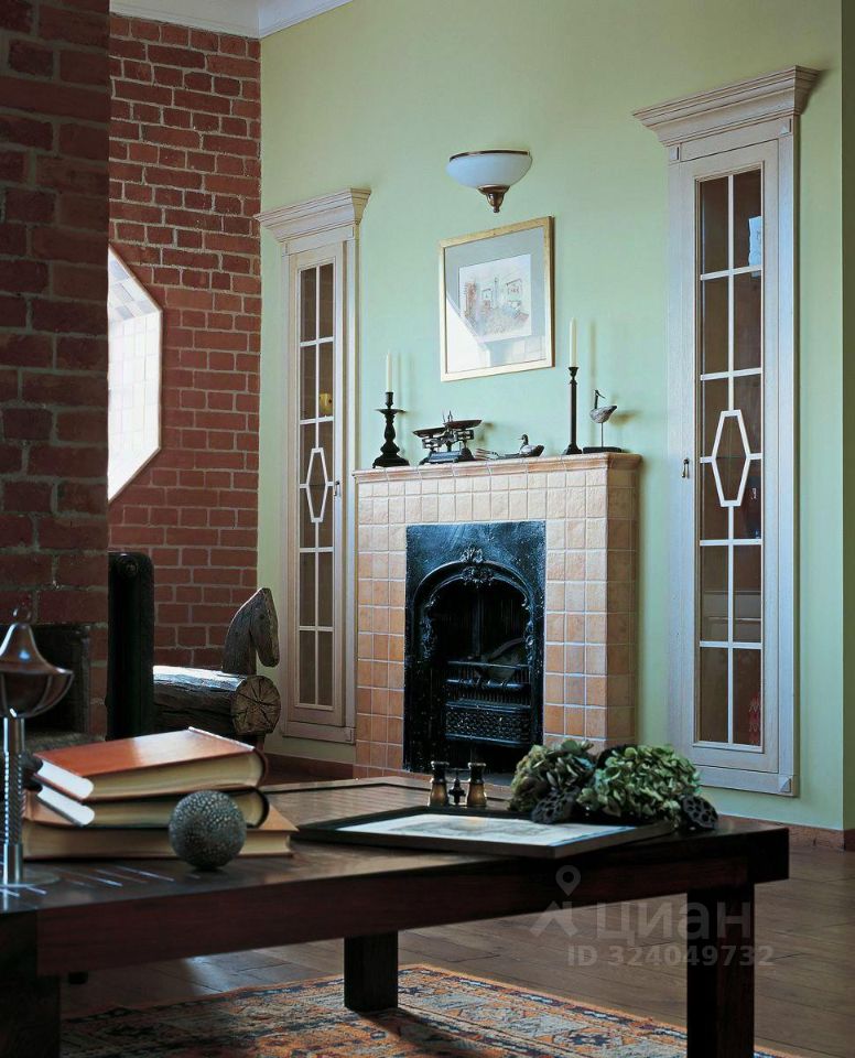 Продажа 4-комн квартиры на вторичном рынке Мясницкая улица, 15