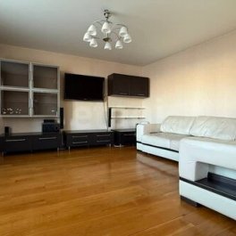 Продажа 3-комн квартиры на вторичном рынке Авиаконструкторов пр-кт,  д. 49