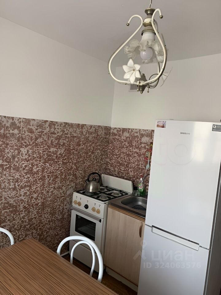 Продажа 2-комн квартиры на вторичном рынке Электросталь, Западная улица, 12а