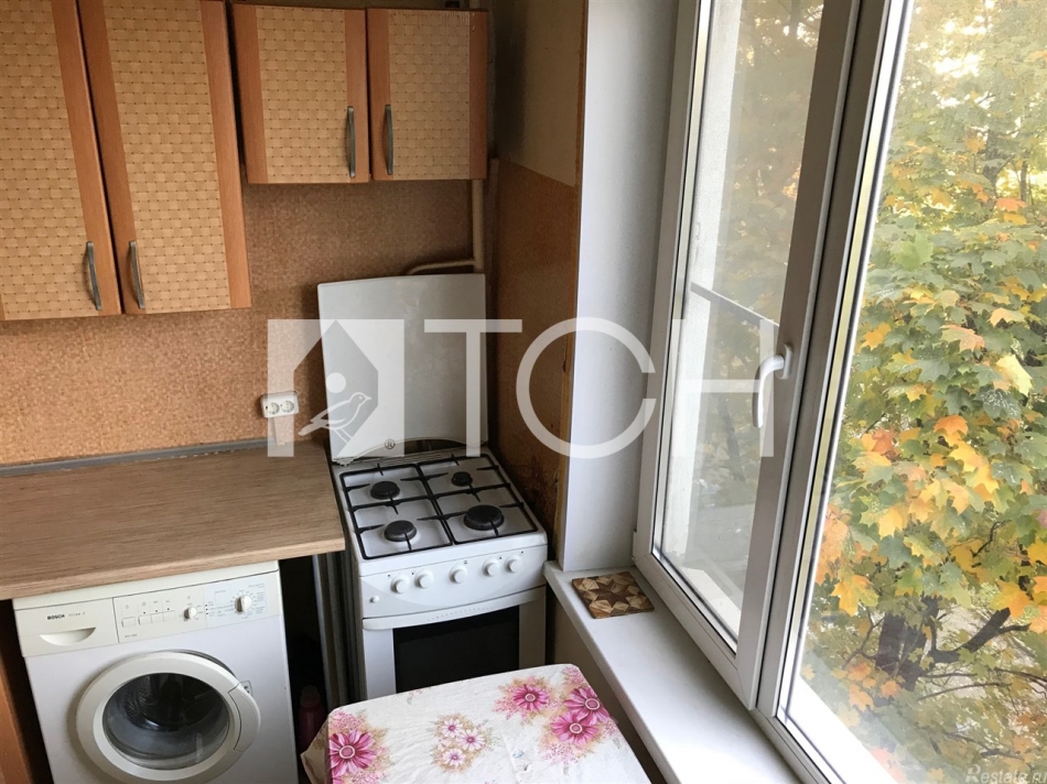 Продажа 3-комн квартиры на вторичном рынке Паперника ул, 4