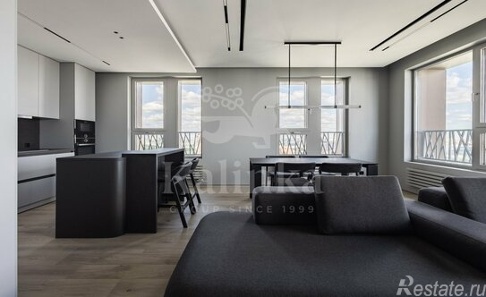 Продажа 4-комн квартиры на вторичном рынке Кастанаевская улица,  д. 66