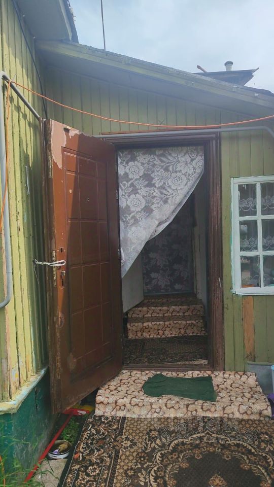 Продажа дома Ульяновка пгт, улица Театральная
