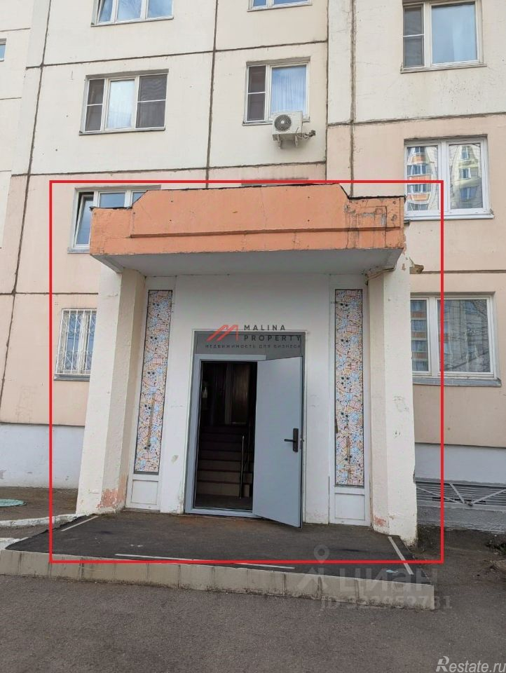 Продажа торгового помещения Маршала Савицкого ул,  д. 4 к2