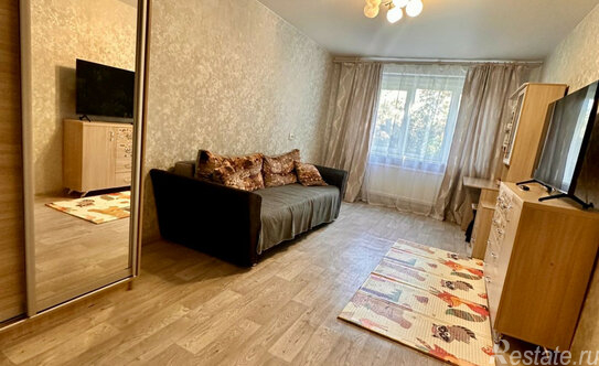 Продажа 4-комн квартиры на вторичном рынке ул Оборонная,  д. 2