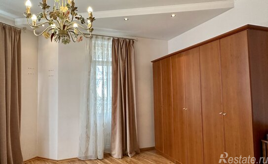 Продажа 3-комн квартиры на вторичном рынке ул Челюскинская,  д. 9