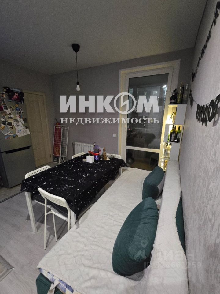 Продажа 3-комн квартиры на вторичном рынке Красногорск, бульвар Павшинский, 38