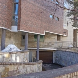 Продажа 4-комн квартиры на вторичном рынке Лебединая улица,  д. 1