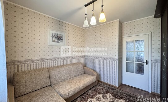 Продажа 3-комн квартиры на вторичном рынке проспект Королёва,  д. 49