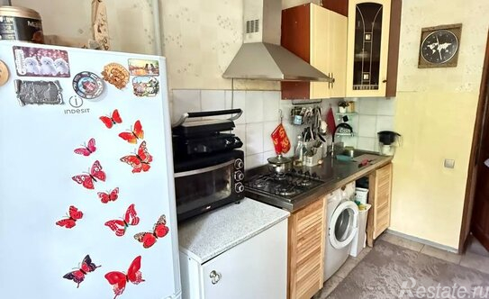 Продажа 2-комн квартиры на вторичном рынке улица Михайлова,  д. 8