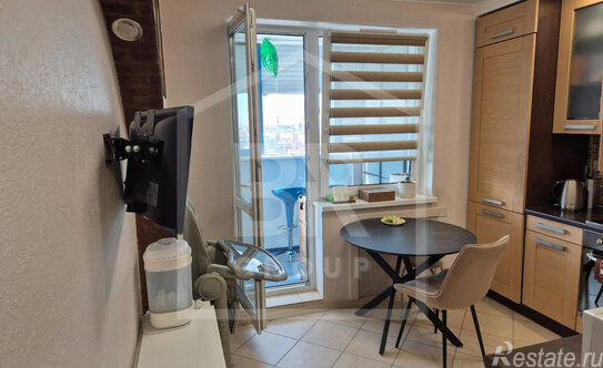 Продажа 1-комн квартиры на вторичном рынке Космонавтов пр-кт,  д. 37