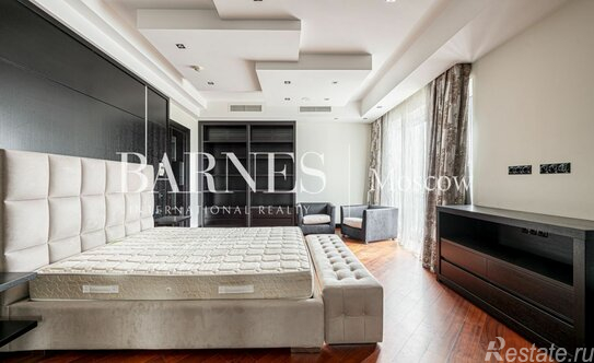 Продажа 4-комн квартиры на вторичном рынке ул Нежинская,  д. 1,  к. 1