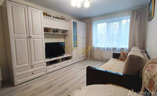 Продажа 3-комн квартиры на вторичном рынке Клин г, Ленинградская ул,  д. 17