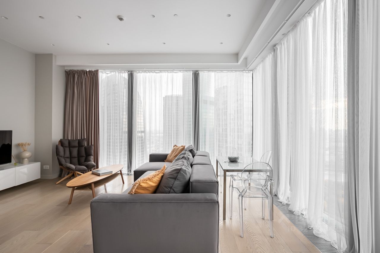 Продажа 2-комн квартиры на вторичном рынке 1-й Красногвардейский проезд, 22с2