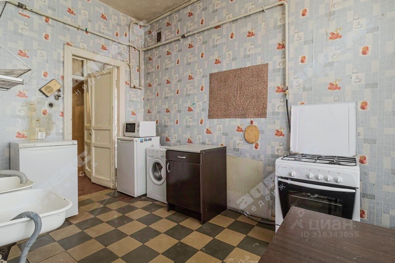 Продажа 3-комн квартиры на вторичном рынке Фурштатская улица, 54