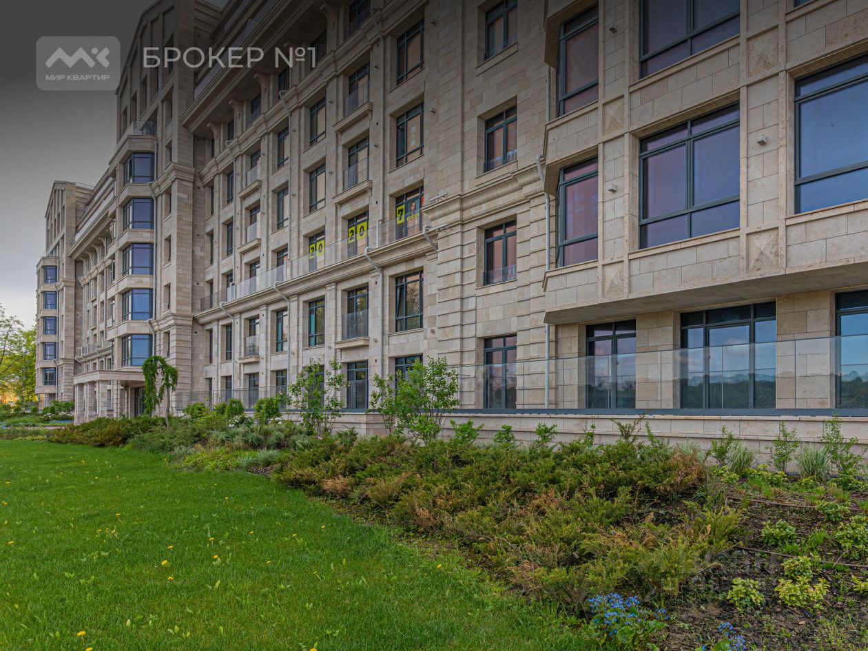 Продажа 4-комн квартиры на вторичном рынке проезд Петровская коса, 1к2