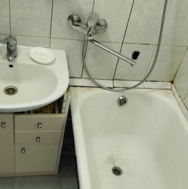 Продажа 1-комн квартиры на вторичном рынке Ленская улица,  д. 21