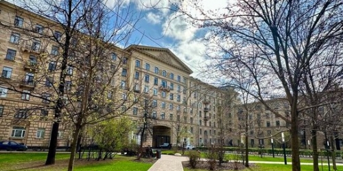 2-комн квартира Суворовский пр-кт,  д. 61