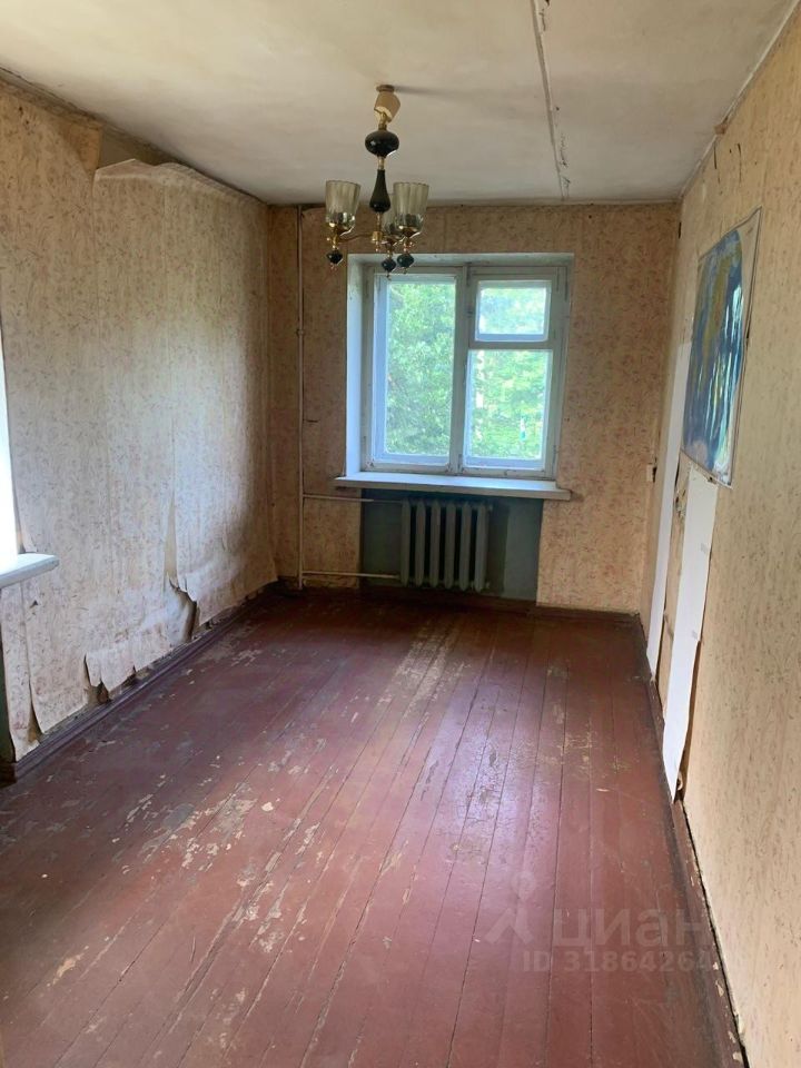 Продажа 2-комн квартиры на вторичном рынке Дубна, улица Мичурина, 7