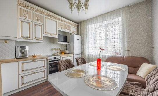 Продажа 3-комн квартиры на вторичном рынке ул Учительская,  д. 18,  к. 3