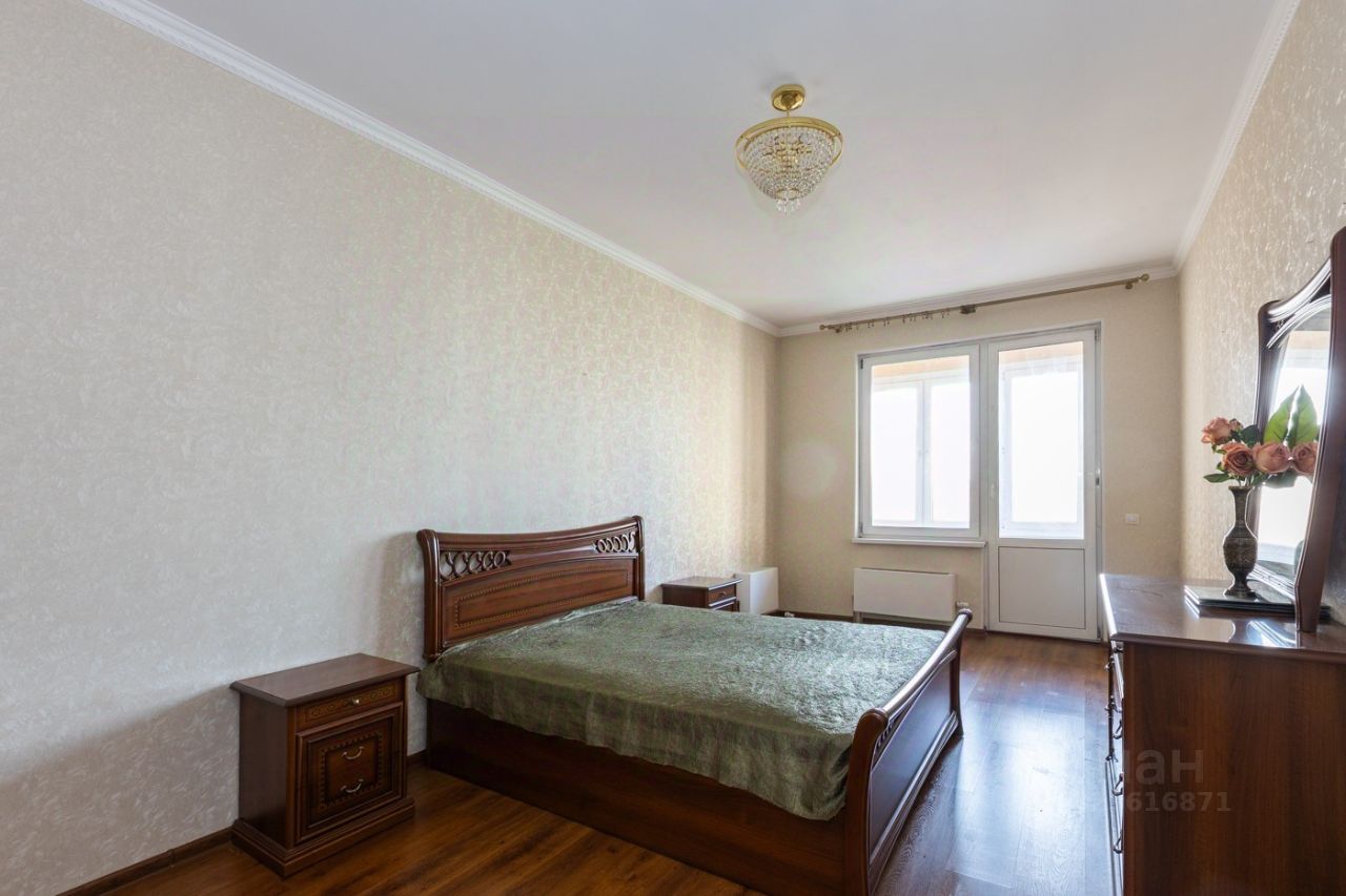 Продажа 3-комн квартиры на вторичном рынке Верхняя Красносельская улица, 19с2